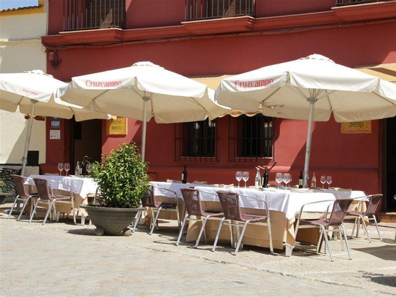 Hostal Pechi Huévar エクステリア 写真