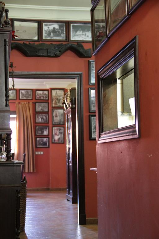 Hostal Pechi Huévar エクステリア 写真