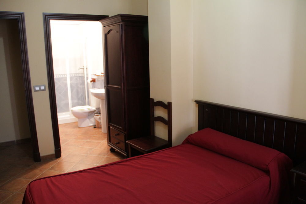Hostal Pechi Huévar エクステリア 写真